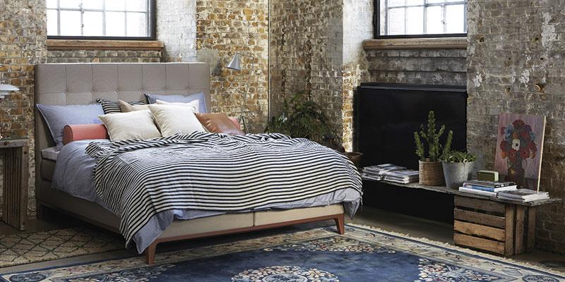 Auping seng med masser af puder